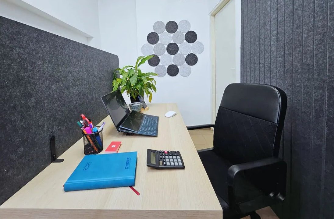 Felt Privacy Screen - Acoustic Office Partition in reception interior DecorMania UK